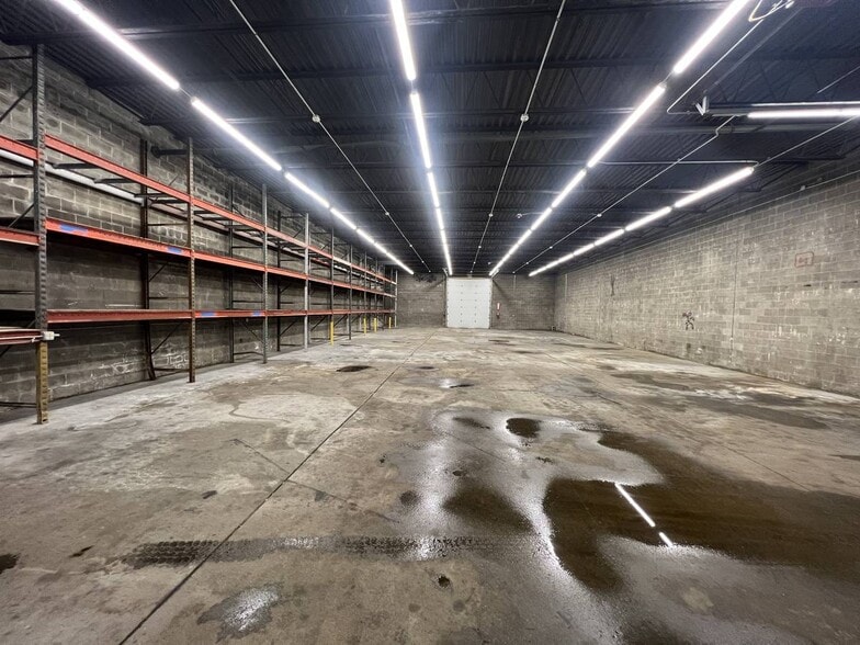 More Photos Of 159 Temple St, Nashua Warehouse For Lease