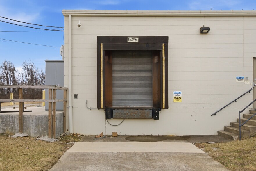 More Photos Of 5190 Dominion Dr, Dublin Warehouse For Sale