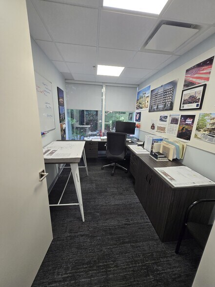 More Photos Of 36 N New York Ave, Huntington Office For Lease