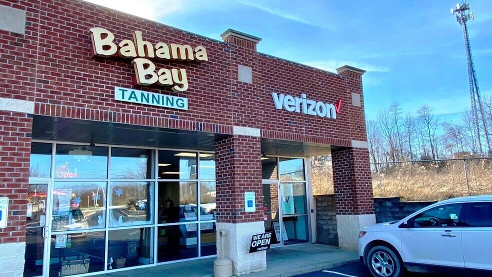 More Photos Of 2789 E State St, Salem Unknown For Lease