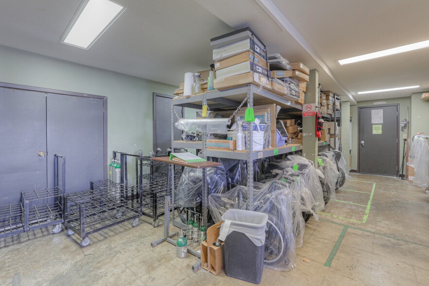 More Photos Of 1811 Charlotte Ave, Nashville Storefront Retail Office For Sale