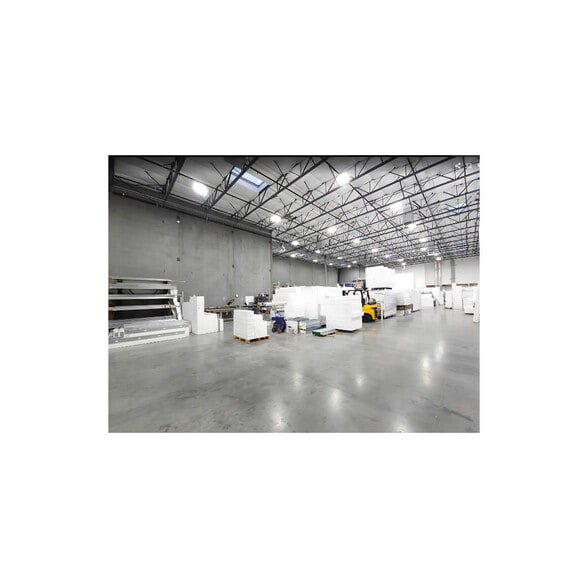 More Photos Of 7600 W Arby Ave, Las Vegas Industrial For Sale