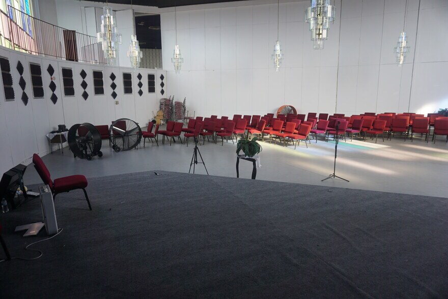 More Photos Of 6632-6646 Bustleton Ave, Philadelphia Religious Facility For Sale