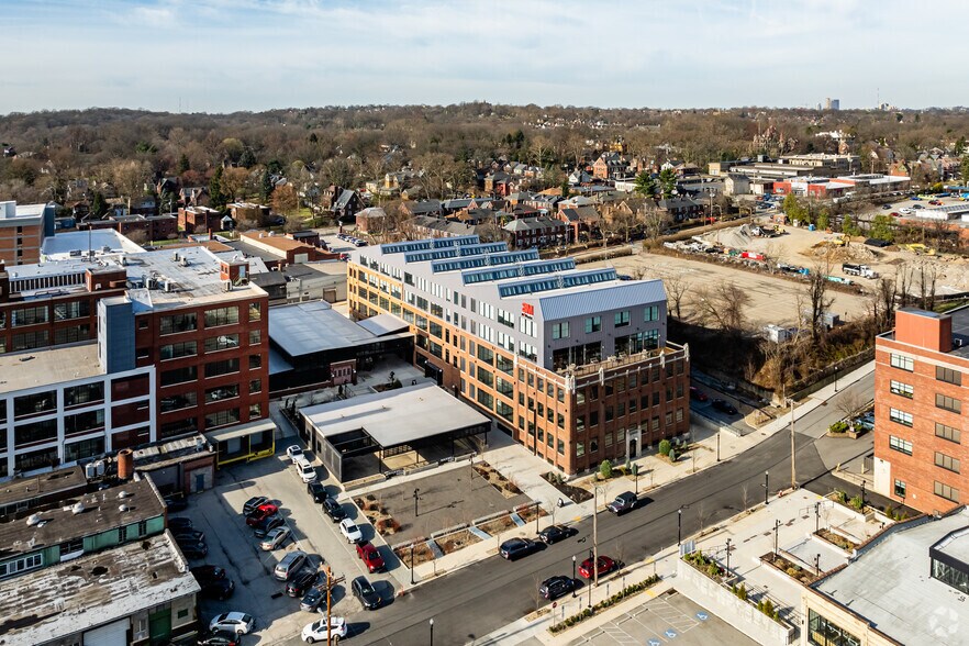 More Photos Of 7520 Thomas Blvd, Pittsburgh General Retail For Lease