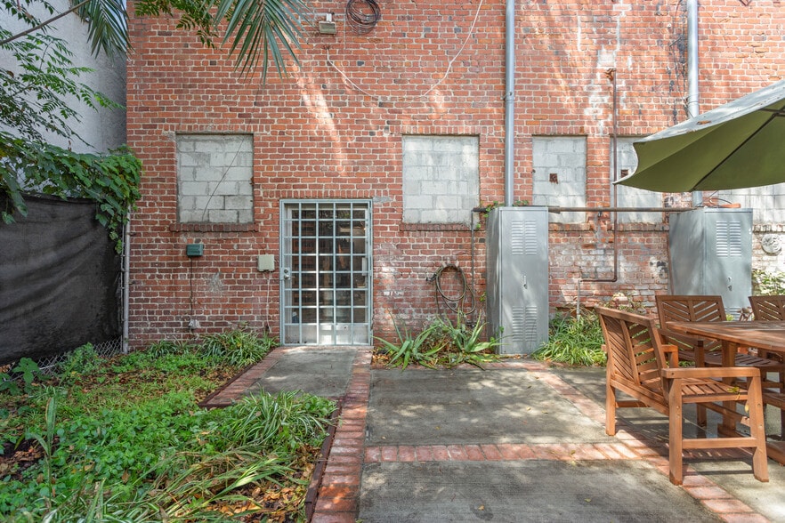 More Photos Of 1312 S Pacific Ave, San Pedro General Retail For Sale