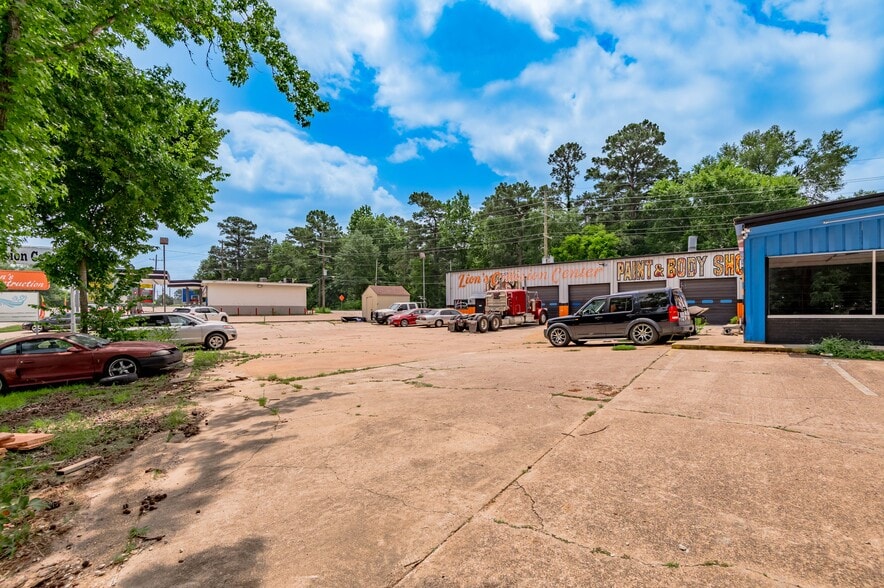 More Photos Of 316 Highway 190 E, Huntsville Auto Repair For Sale