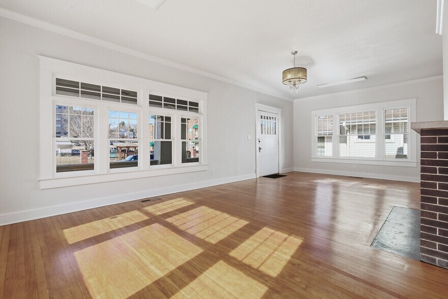 More Photos Of 1709 S Baltimore Ave, Tulsa Office Residential For Sale