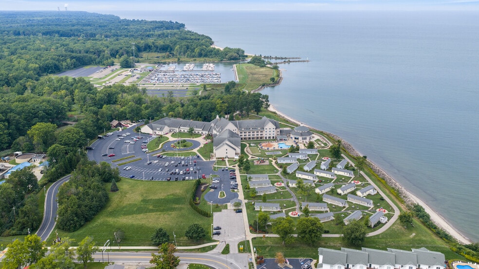 More Photos Of 5196 Lake Rd E, Geneva Hotel For Sale