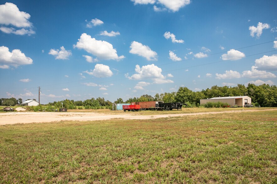More Photos Of 30 Red Tip Ln, Brenham Land For Sale