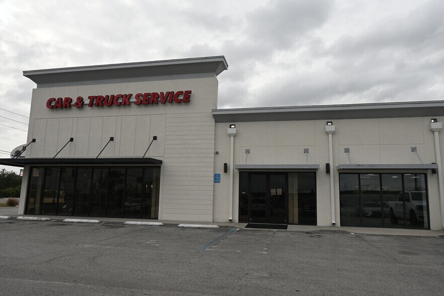 12475 W Colonial Dr, Winter Garden, FL 34787 Retail For Lease