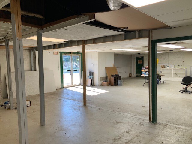 More Photos Of 1600 E Newport Pike, Wilmington Warehouse For Lease