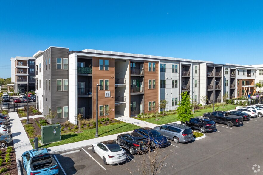 Primary Photo Of 234 E Mitchell Hammock Rd, Oviedo Apartments For Lease