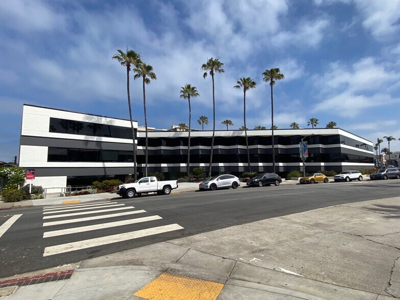 Primary Photo Of 888 Prospect St, La Jolla Coworking Space