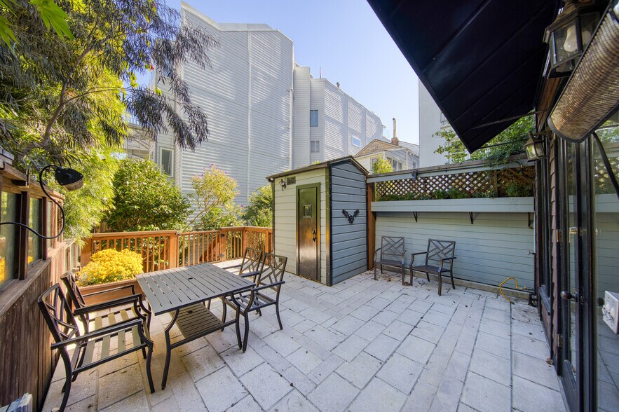 More Photos Of 2918-2920 Lyon St, San Francisco Office Residential For Sale