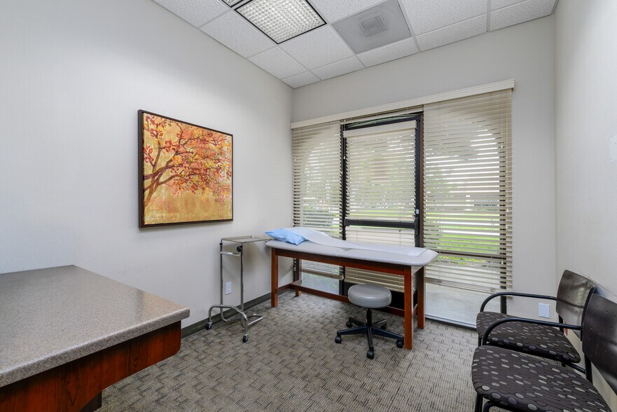 More Photos Of 1100 Paseo Camarillo, Camarillo Office For Sale