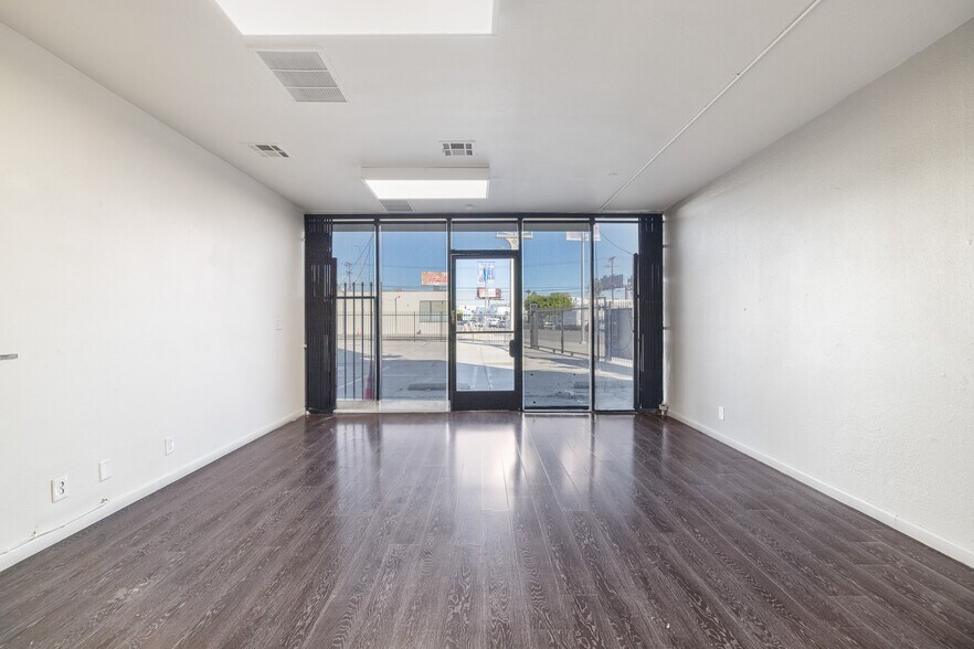 More Photos Of 1435 S La Cienega Blvd, Los Angeles Storefront Retail Office For Lease