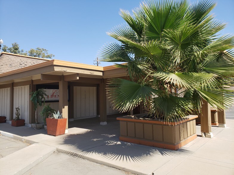 More Photos Of 2814 N Maroa Ave, Fresno General Retail For Sale