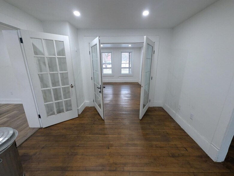 More Photos Of 623 Concord Ave, Saint Johnsbury Office For Lease