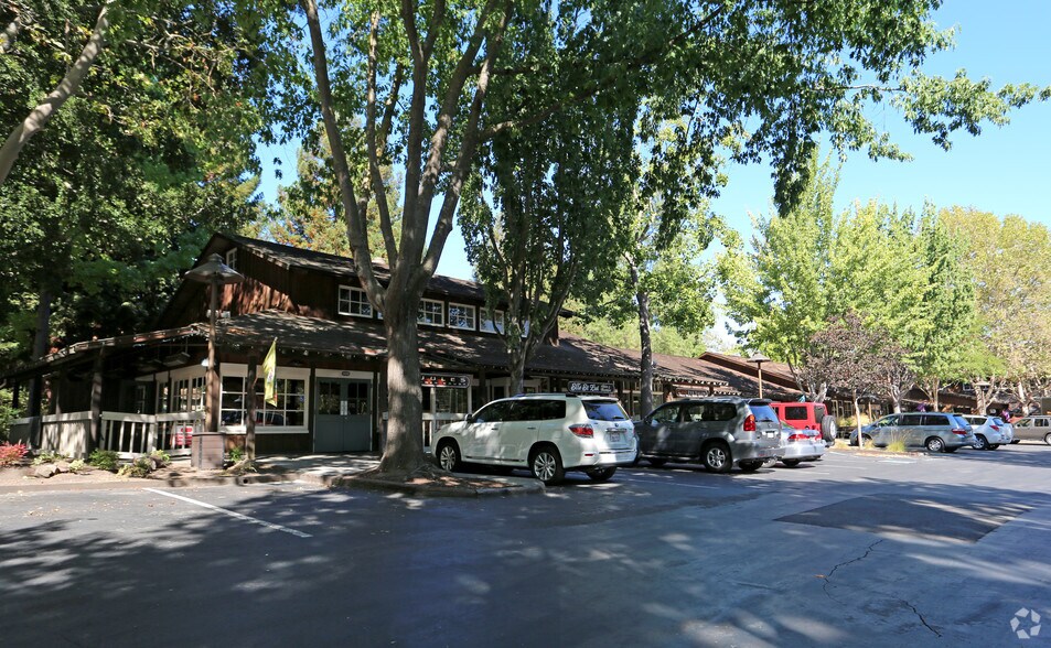 More Photos Of 600-818 Sycamore Valley Rd W, Danville General Retail For Sale