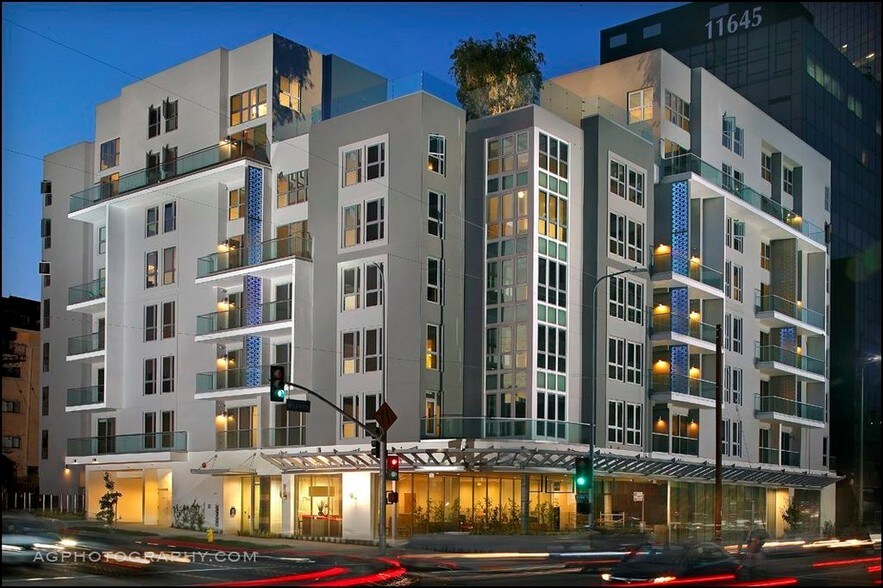 More Photos Of 1168 S Barrington Ave, Los Angeles Apartments For Lease