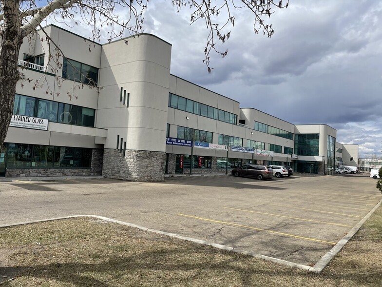 More Photos Of 3104-3160 Parsons Rd NW, Edmonton Office Residential For Sale