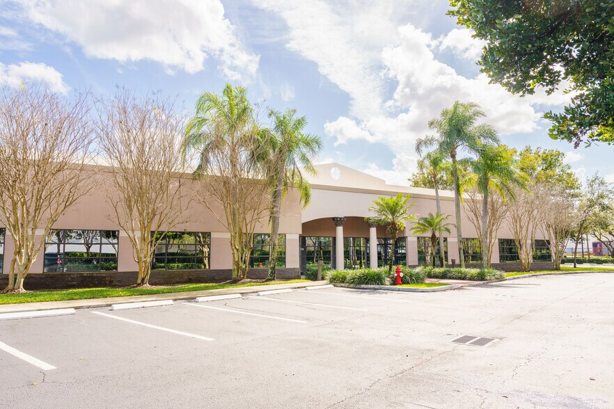 More Photos Of 3360 Enterprise Ave, Weston Unknown For Lease