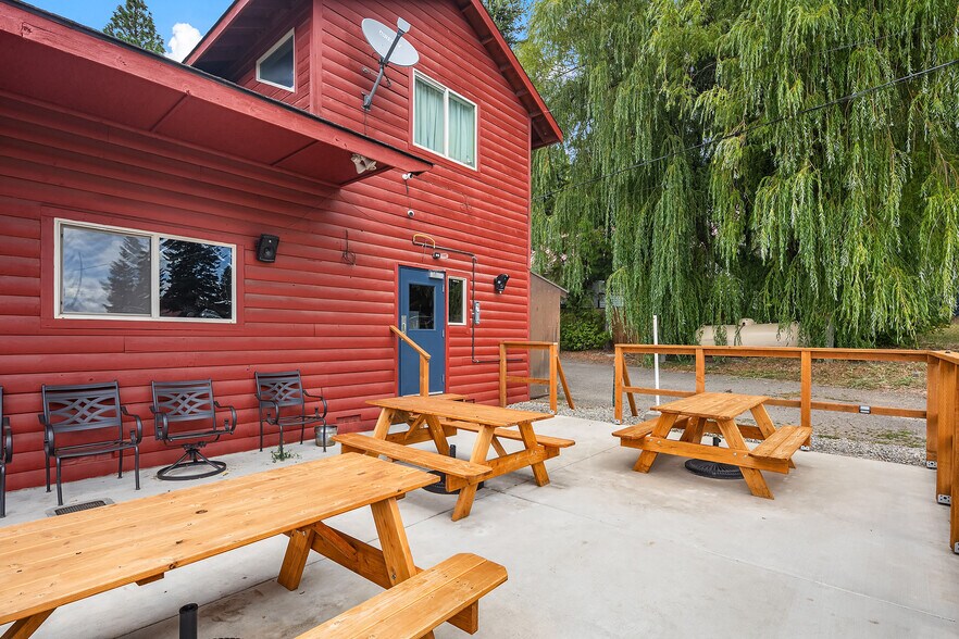 More Photos Of 8381 WA-903 Hwy, Ronald Restaurant For Sale