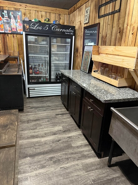 More Photos Of 8714 La Porte Rd, Houston Flex For Sale