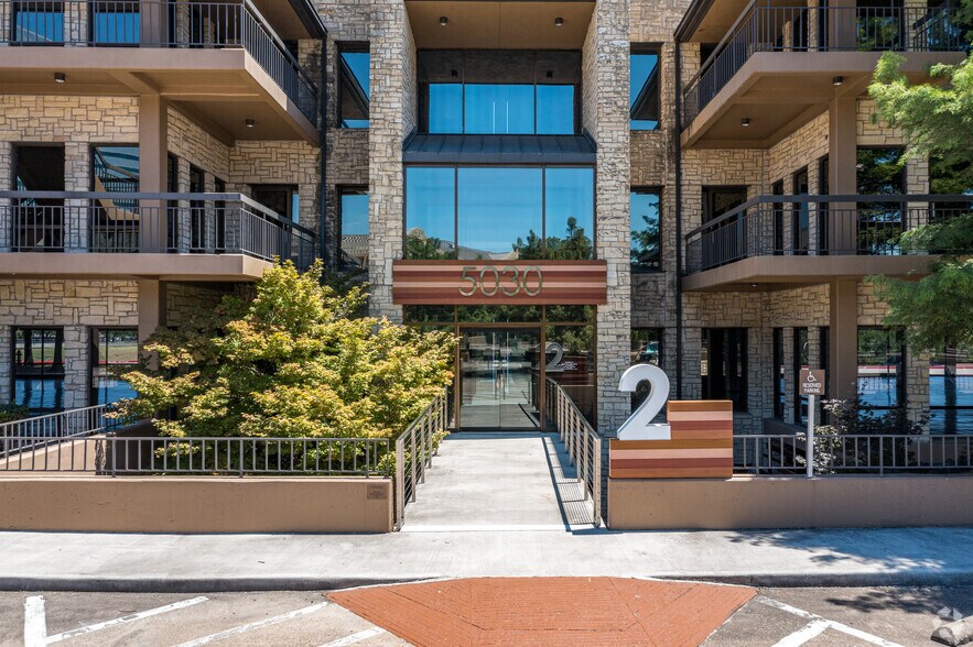 More Photos Of 5020 Riverside, Irving Unknown For Lease