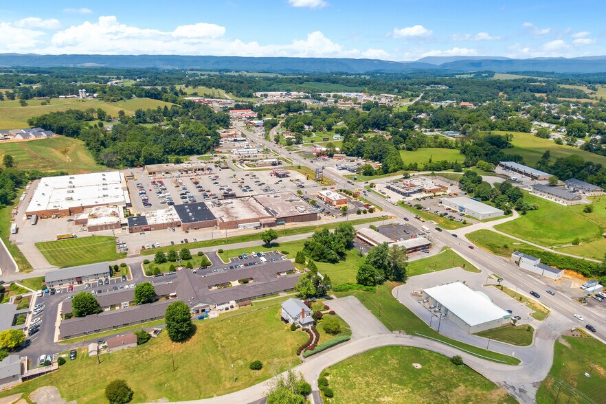 More Photos Of 6245 University Park Dr, Radford Office Residential For Sale