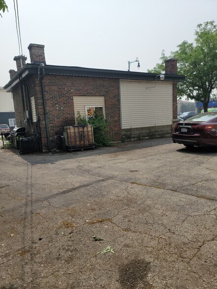More Photos Of 409 Lake St, Maywood Freestanding For Sale