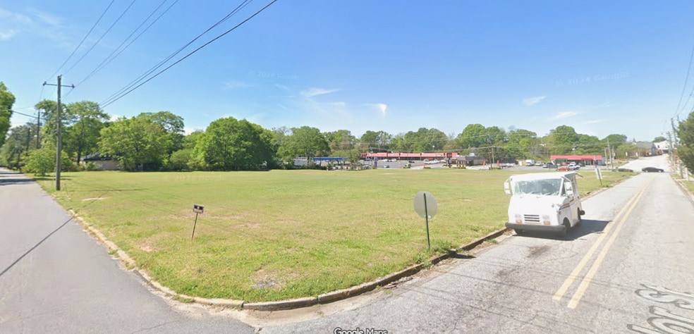 More Photos Of 314 College St, Barnesville Land For Sale