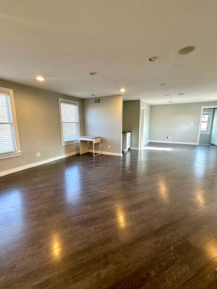 More Photos Of 2228 Victory Blvd, Staten Island Freestanding For Lease