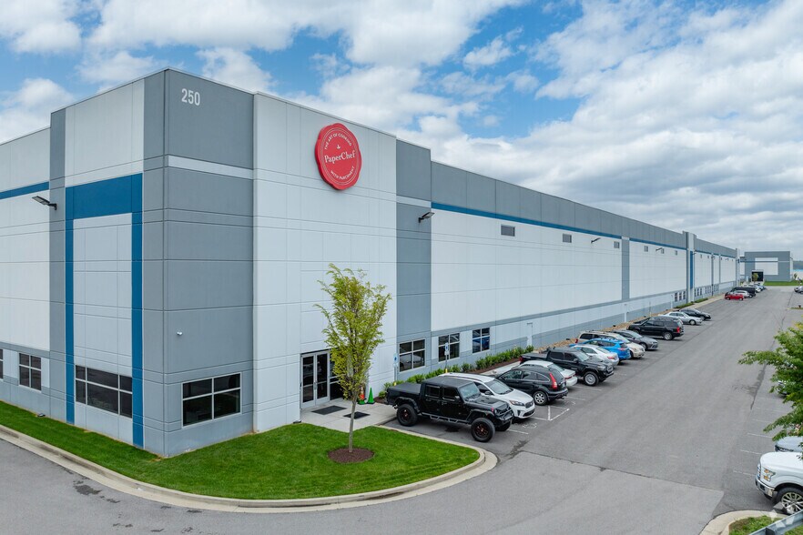 More Photos Of 250 Mason Rd, La Vergne Distribution For Lease