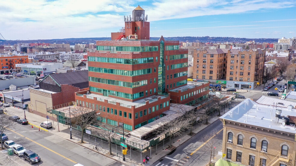 More Photos Of 9201 4th Ave, Brooklyn Office For Lease