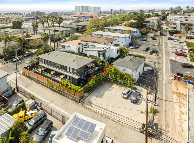More Photos Of 250 3rd Ave, Venice Apartments For Sale