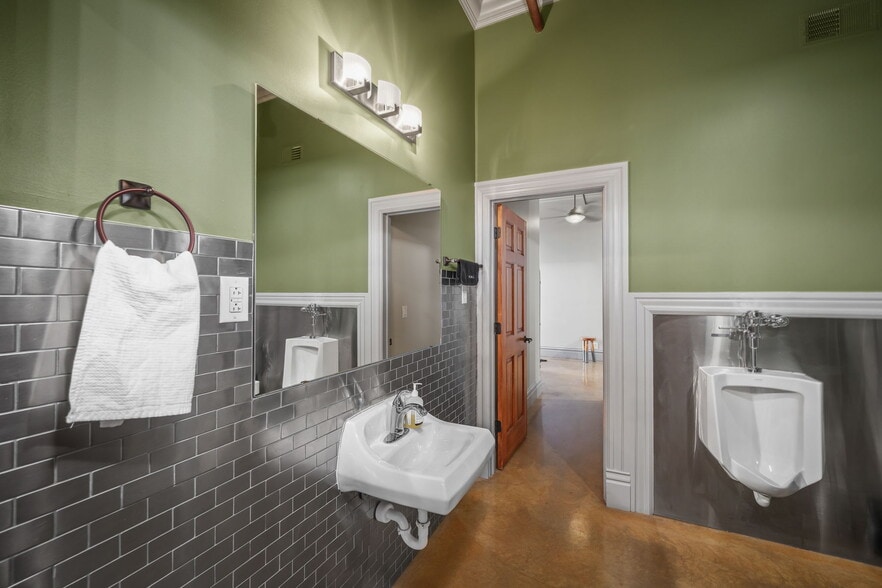 More Photos Of 110-112 Sidney St, Saint Louis Lodge Meeting Hall For Sale