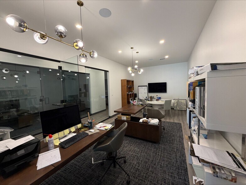 More Photos Of 3711 S Harvard Ave, Tulsa Storefront Retail Office For Lease