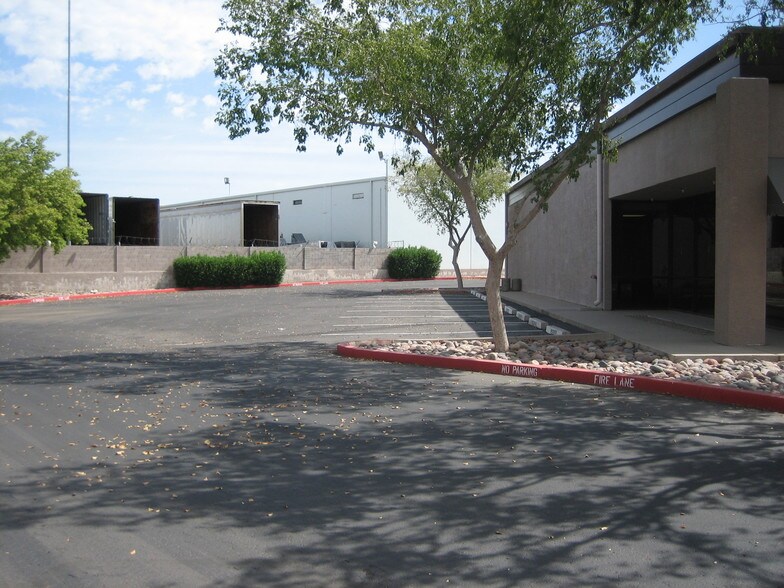 More Photos Of 3161 N 33rd Ave, Phoenix Research And Development For Lease
