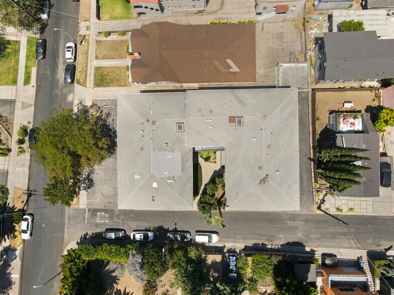 More Photos Of 1350 Edgecliffe Dr, Los Angeles Apartments For Sale