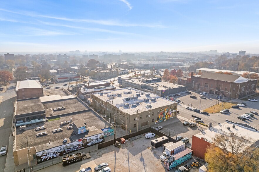 More Photos Of 3107-3111 Gillham Rd, Kansas City Storefront Retail Office For Sale