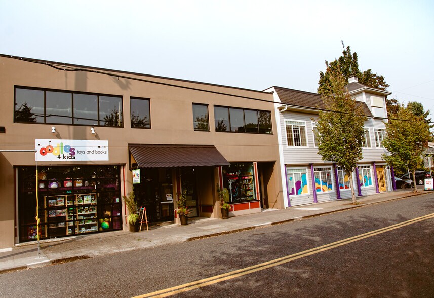 More Photos Of 7721 SE 13th Ave, Portland Storefront Retail Office For Lease