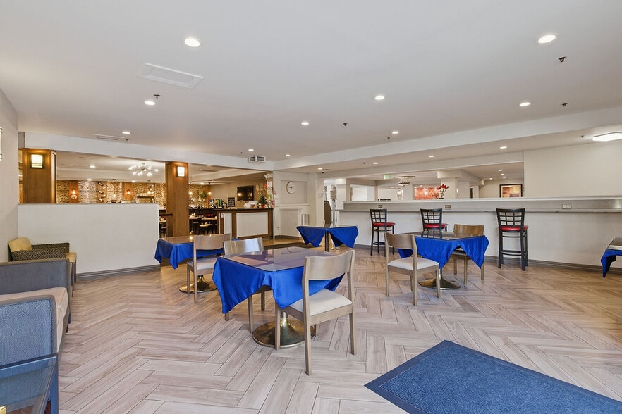 More Photos Of 2900 N San Fernando Blvd, Burbank Hotel For Lease