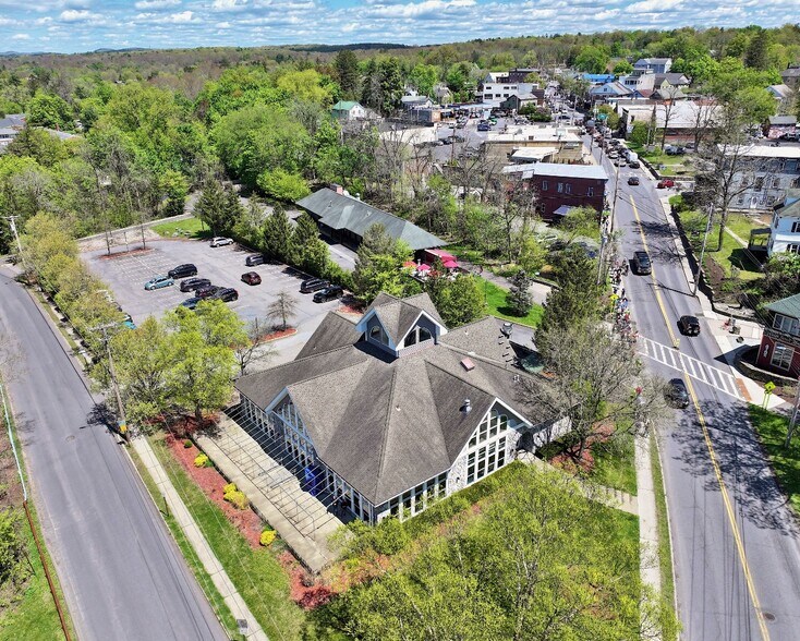Primary Photo Of 3 Main St, New Paltz Restaurant For Sale