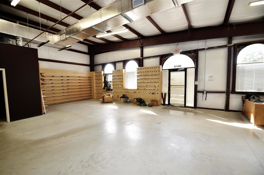 More Photos Of 16920 Mathis Church Rd, Houston Flex For Sale