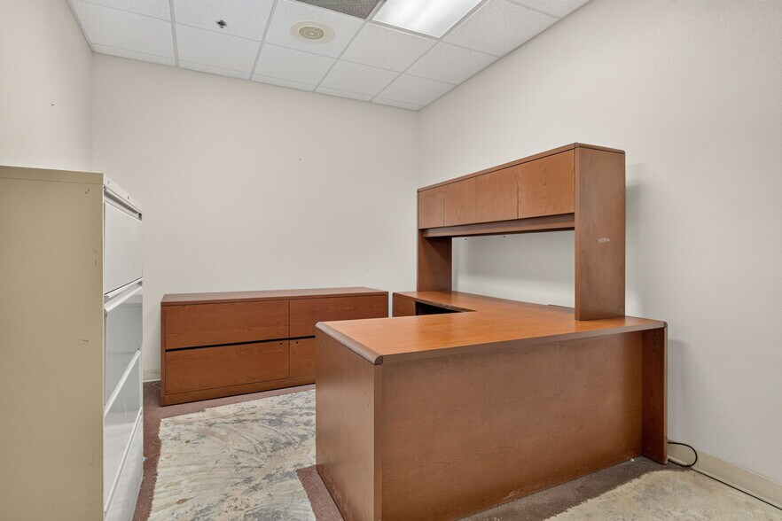 More Photos Of 2601 Cornerstone Blvd, Edinburg Medical For Sale