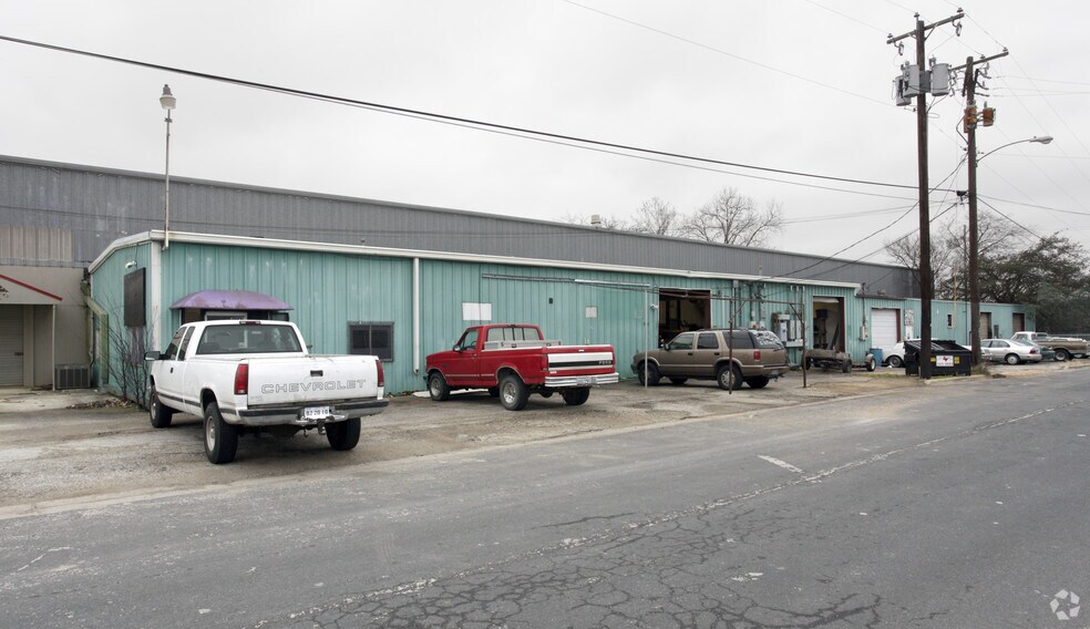Primary Photo Of 1525 Brandi Ln, Round Rock Warehouse For Sale