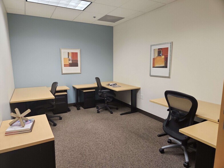 More Photos Of 201 N Illinois St, Indianapolis Office For Lease