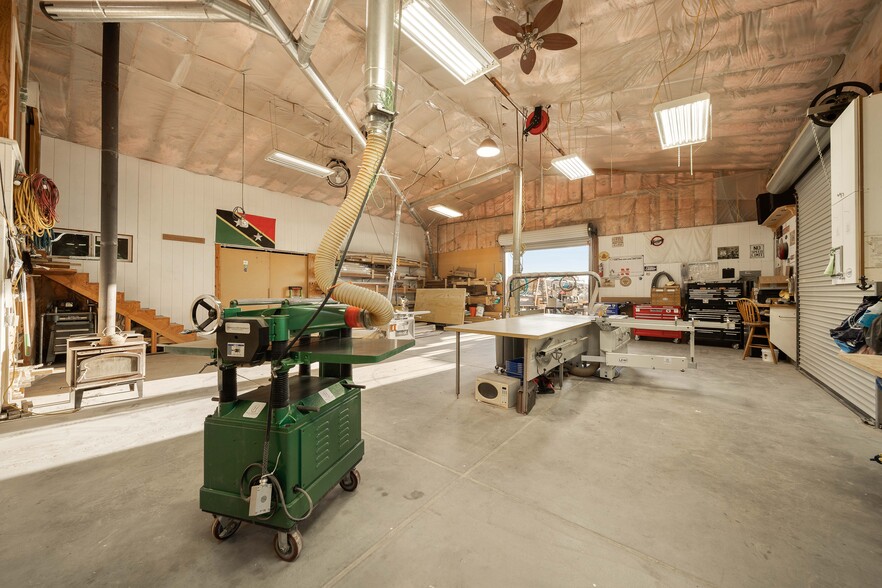 More Photos Of 35655 52nd St E, Palmdale Manufacturing For Sale