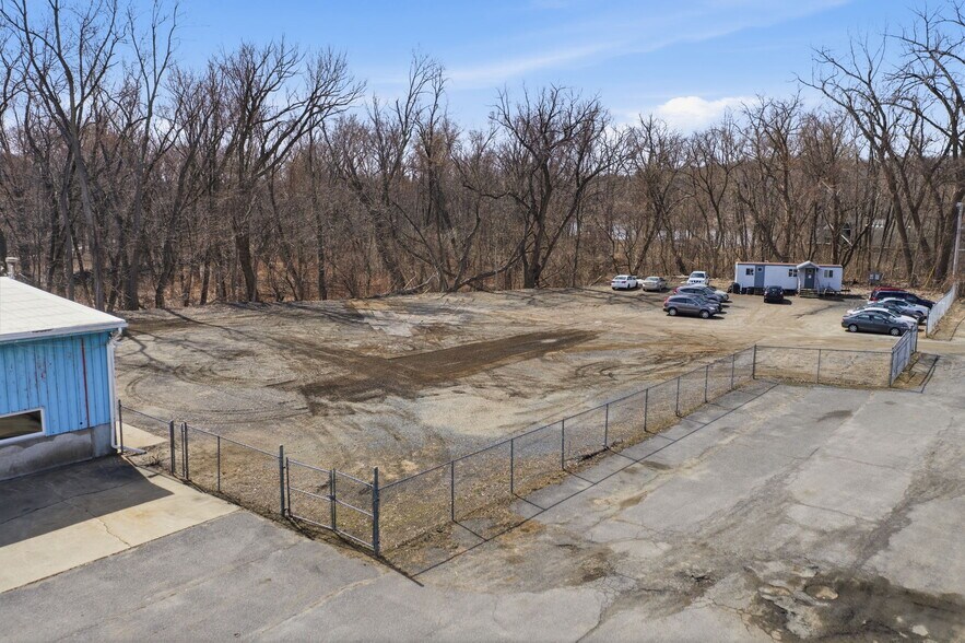 More Photos Of 14 Easthampton Rd, Northampton Warehouse For Lease